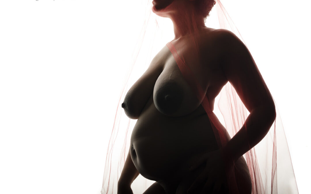 Daily Nude – Mira